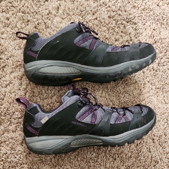 Merrell Gray and Purple Athletic Trail Shoes - Picture 3 of 6